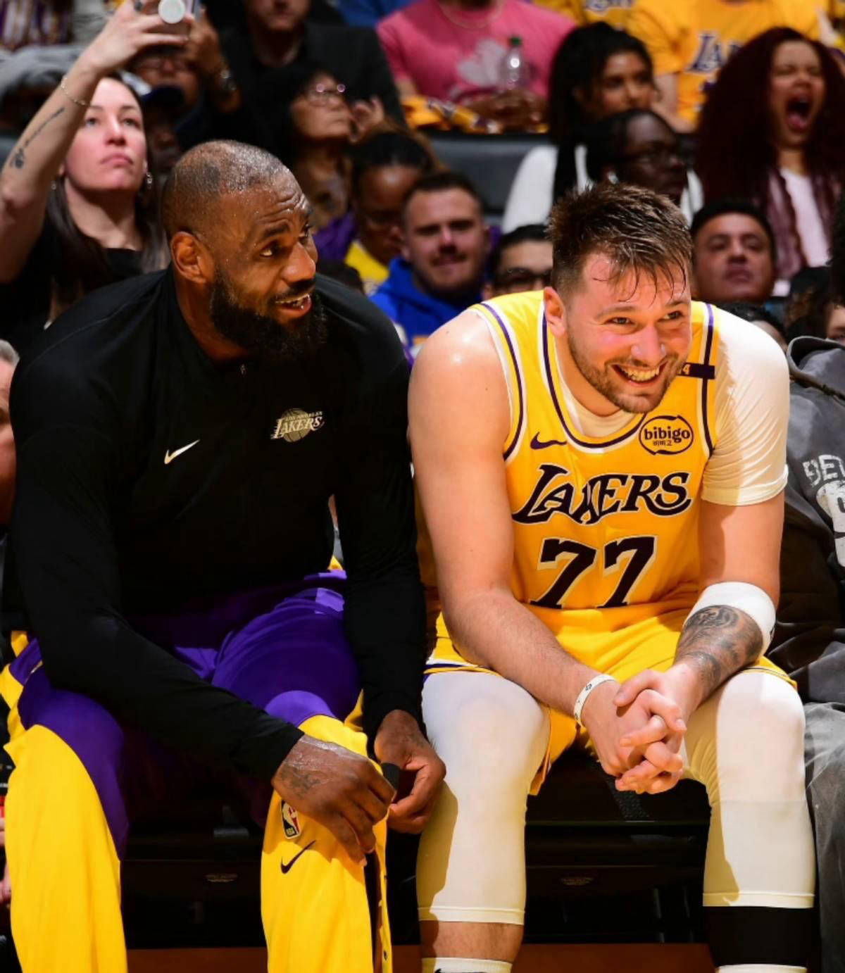 包含NBA西部决赛：湖人横扫快船队晋级总决赛的词条